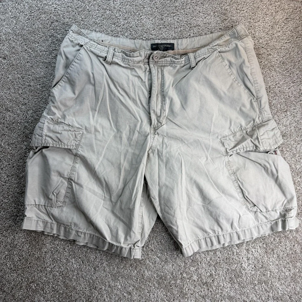 Banana Republic Cargo Shorts Mens 38 Beige Cotton Canvas Flat Front Summer